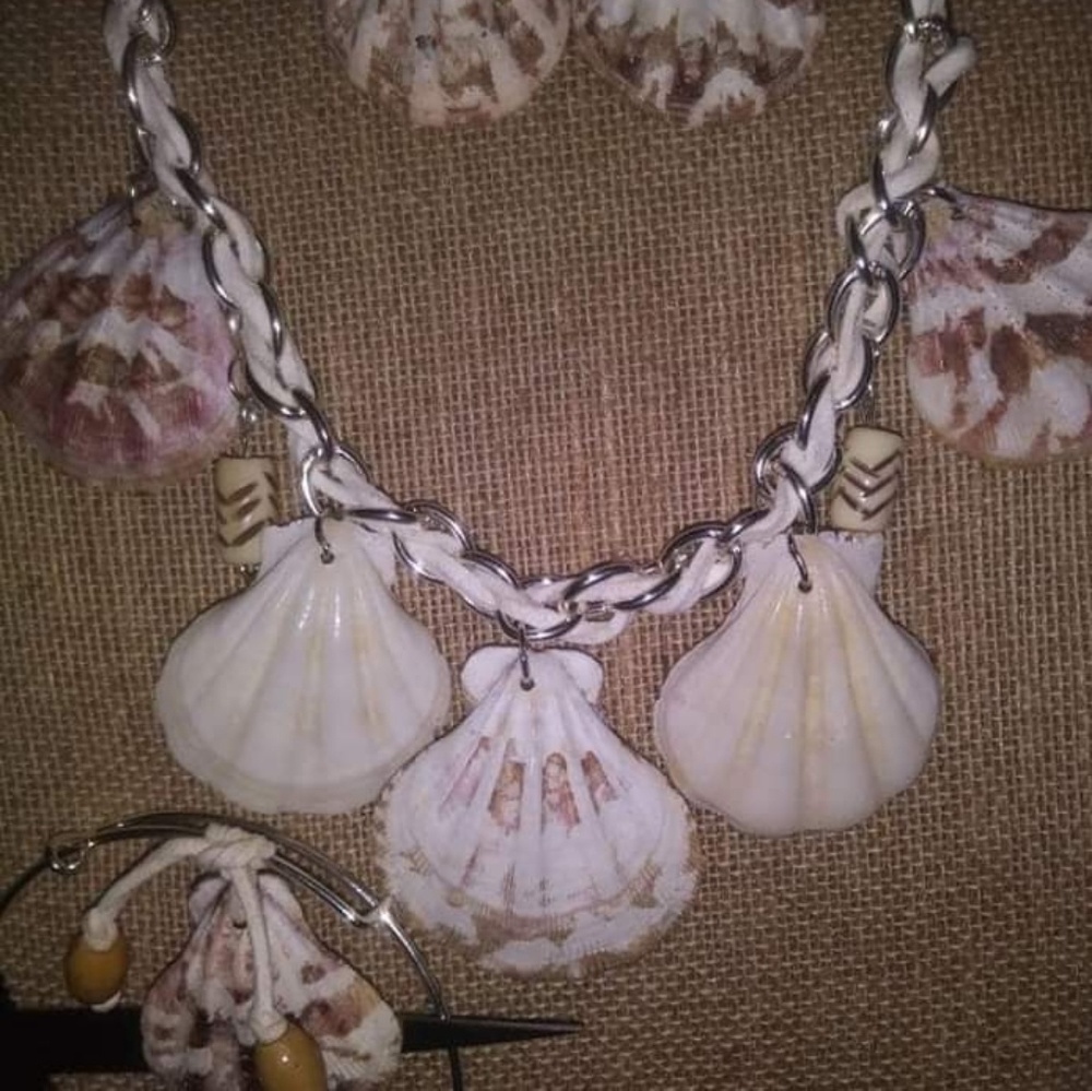 Handmade Shell Necklace Jewlery Set